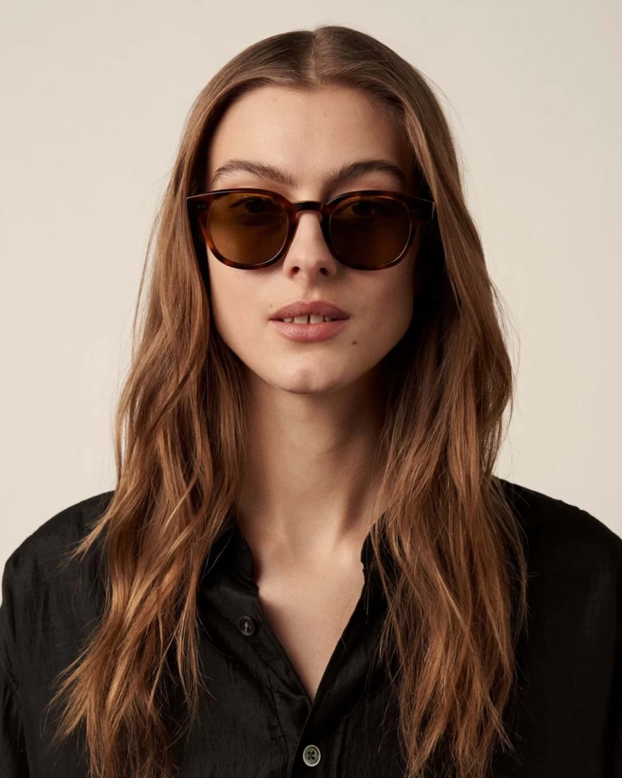 Chimi Women's 01 Tortoise Shell Sunglasses – Stylish & Elegant