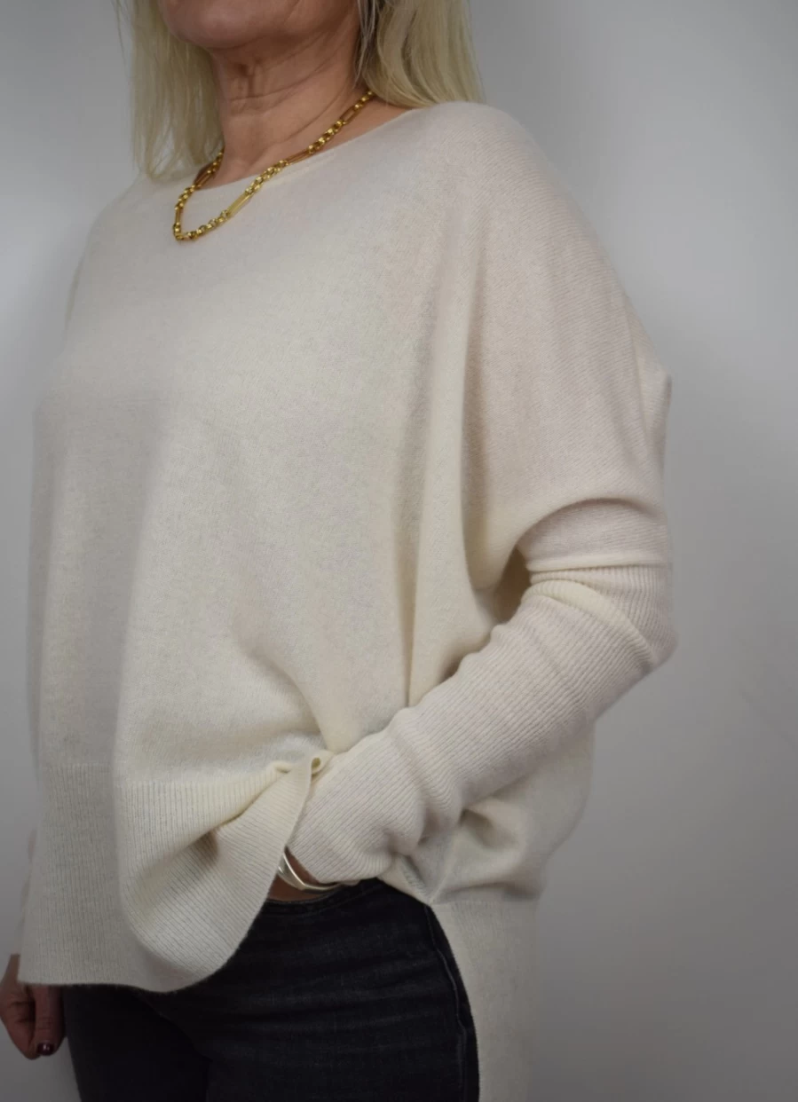 Not Shy Women's Faustine White Winter Jumper - Cozy Knit Sweater