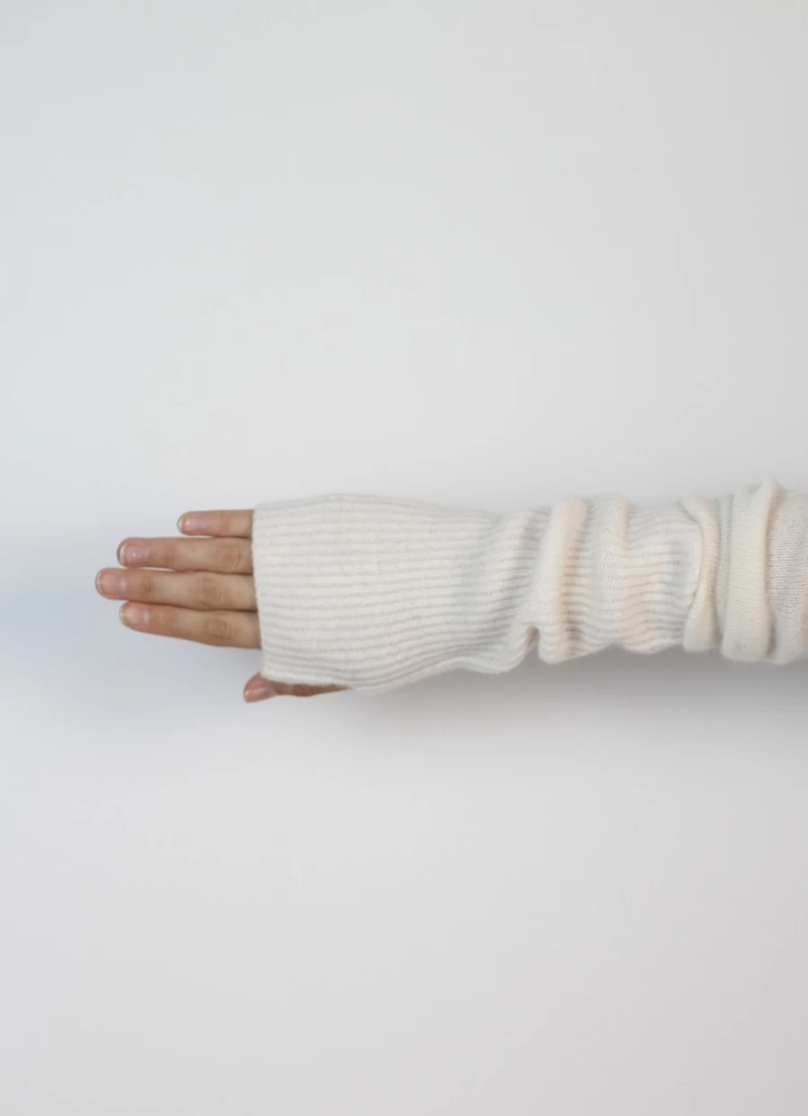 Sass & Edge Women's Glenlivet Cashmere Wrist Warmer in White Ice - Luxurious Soft Winter Accessory