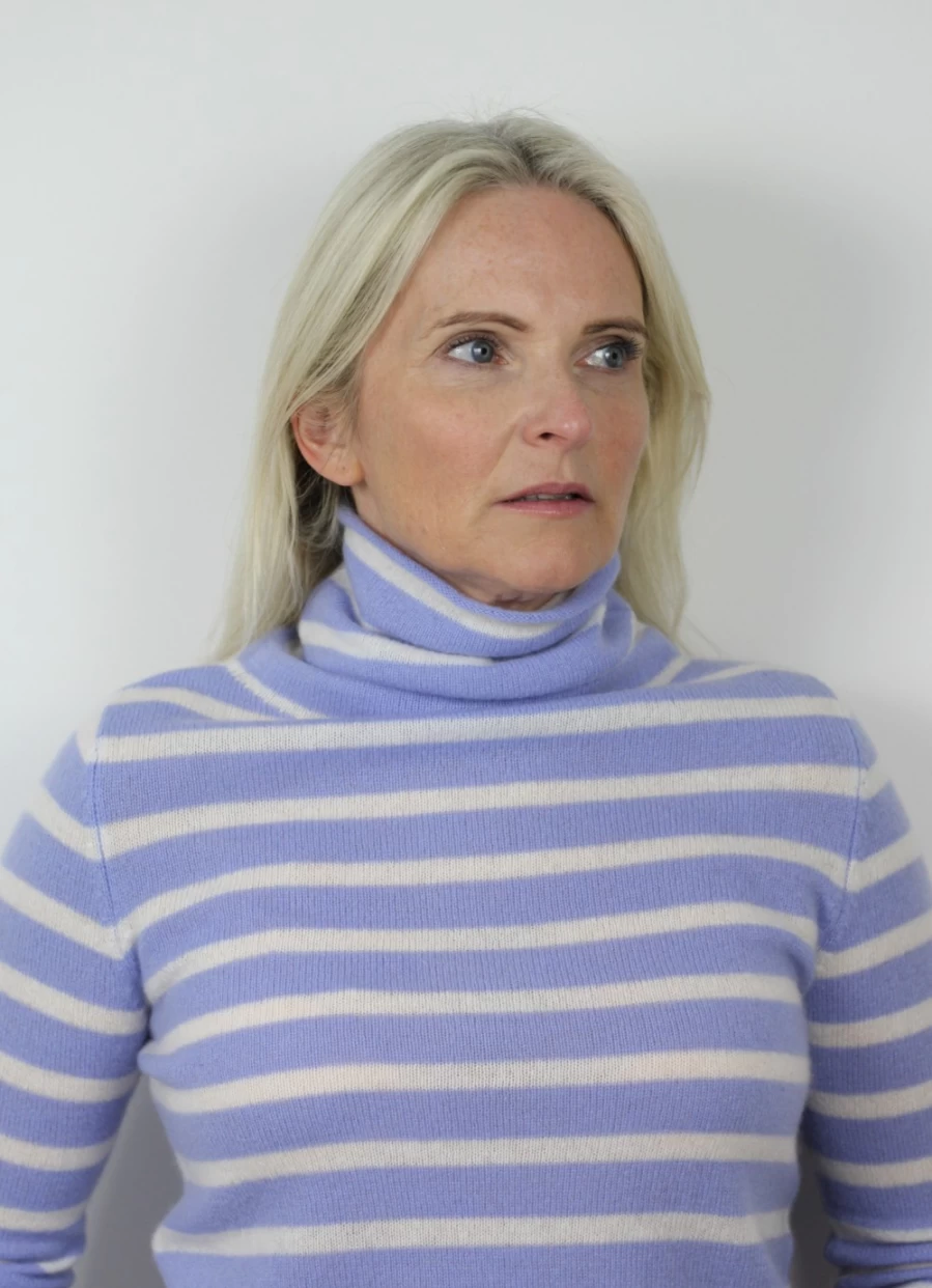 Sass & Edge Women's Mulben Cowl Neck Cashmere Sweater in Blue & White