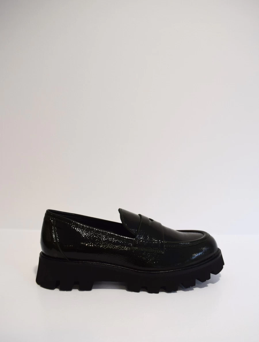 Donna Lei Women's Moss Patent Leather Finish Loafers