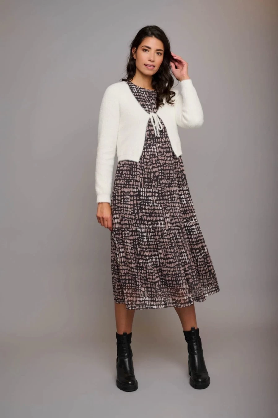 Rino & Pelle Women's Kiki Short Cardigan in Snow White - Cozy Knit Winter Wear