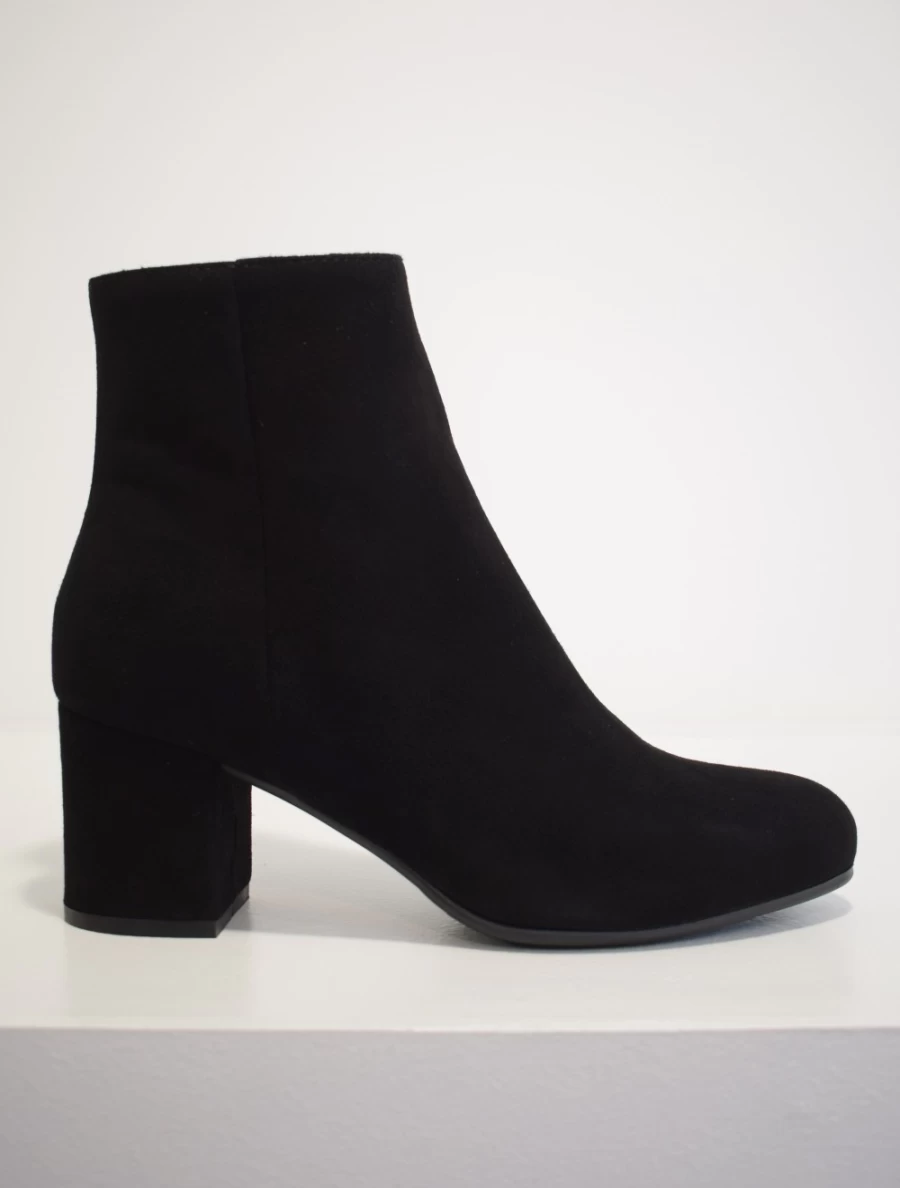Donna Lei Women's Brooklyn Boot Black Ankle Boots