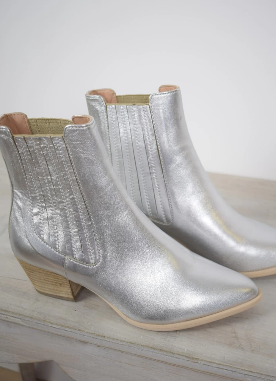 Donna Lei Women's Berg Wash Boots in Argento Silver - Stylish & Comfortable Footwear