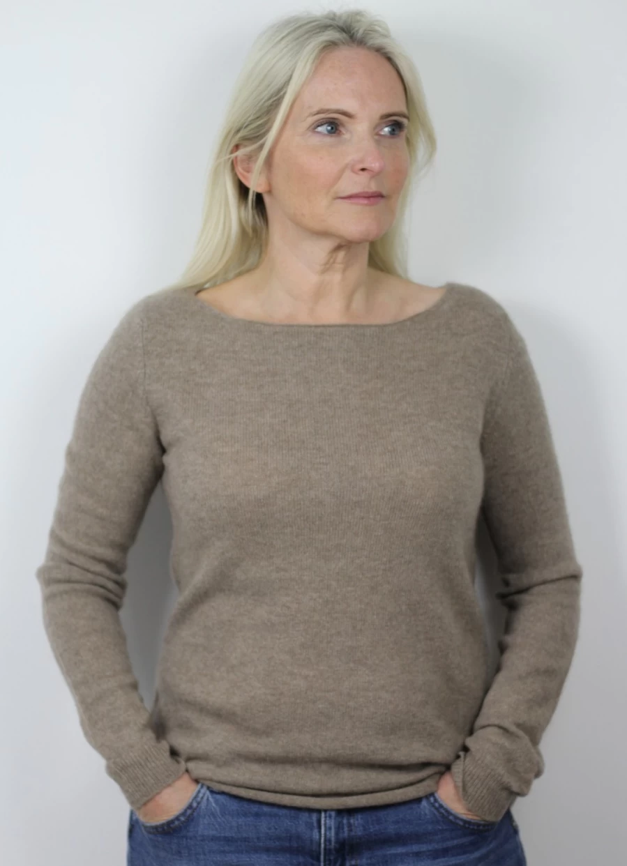 Sass & Edge Women's Cashmere Boat Neck Sweater in Taupe | Renfrew Style