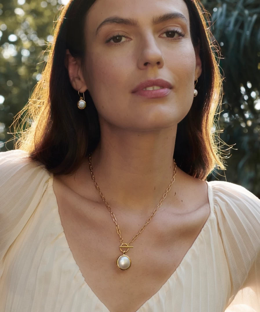 Anna Beck Women's Coin Pearl Toggle Chain Necklace - Elegant Pearl Jewelry