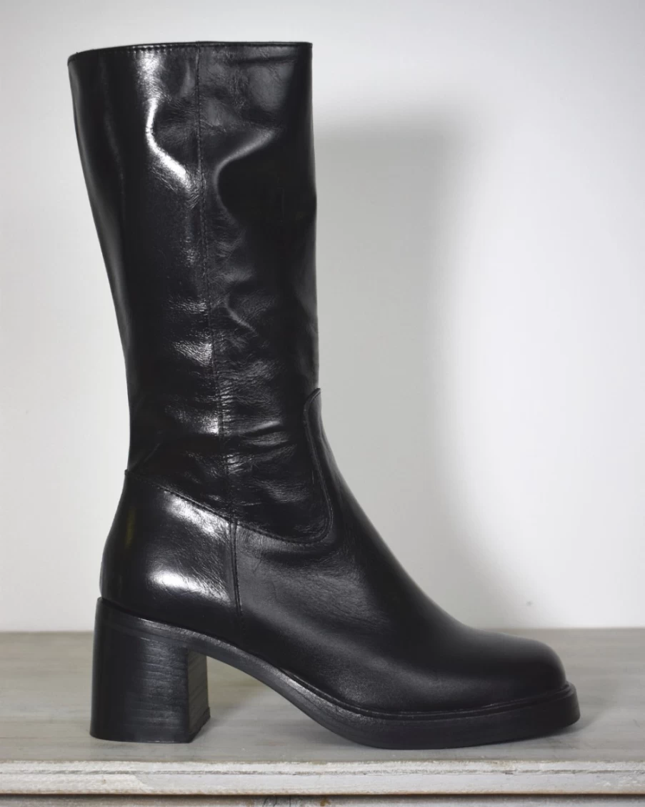 Donna Lei Women's Mino Black Boots - Stylish & Comfortable Footwear